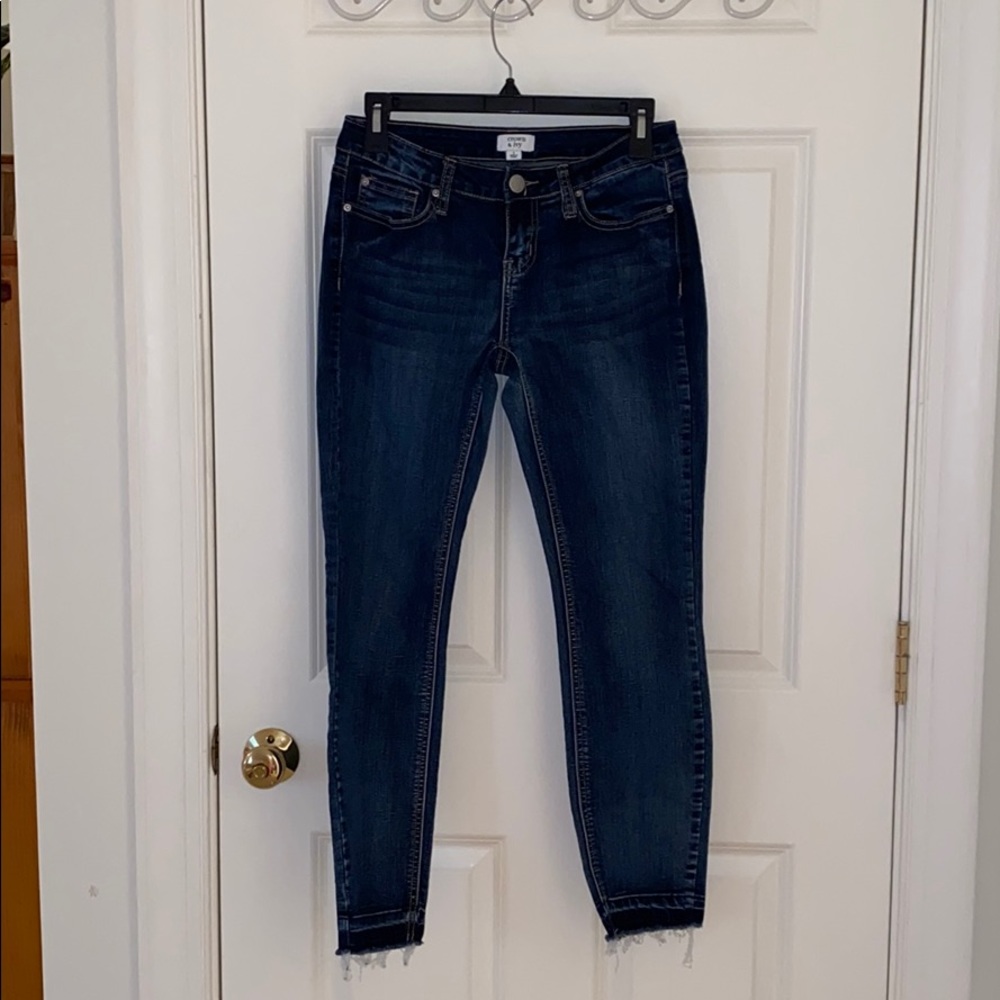 Crown & Ivy Cropped Skinny Jeans